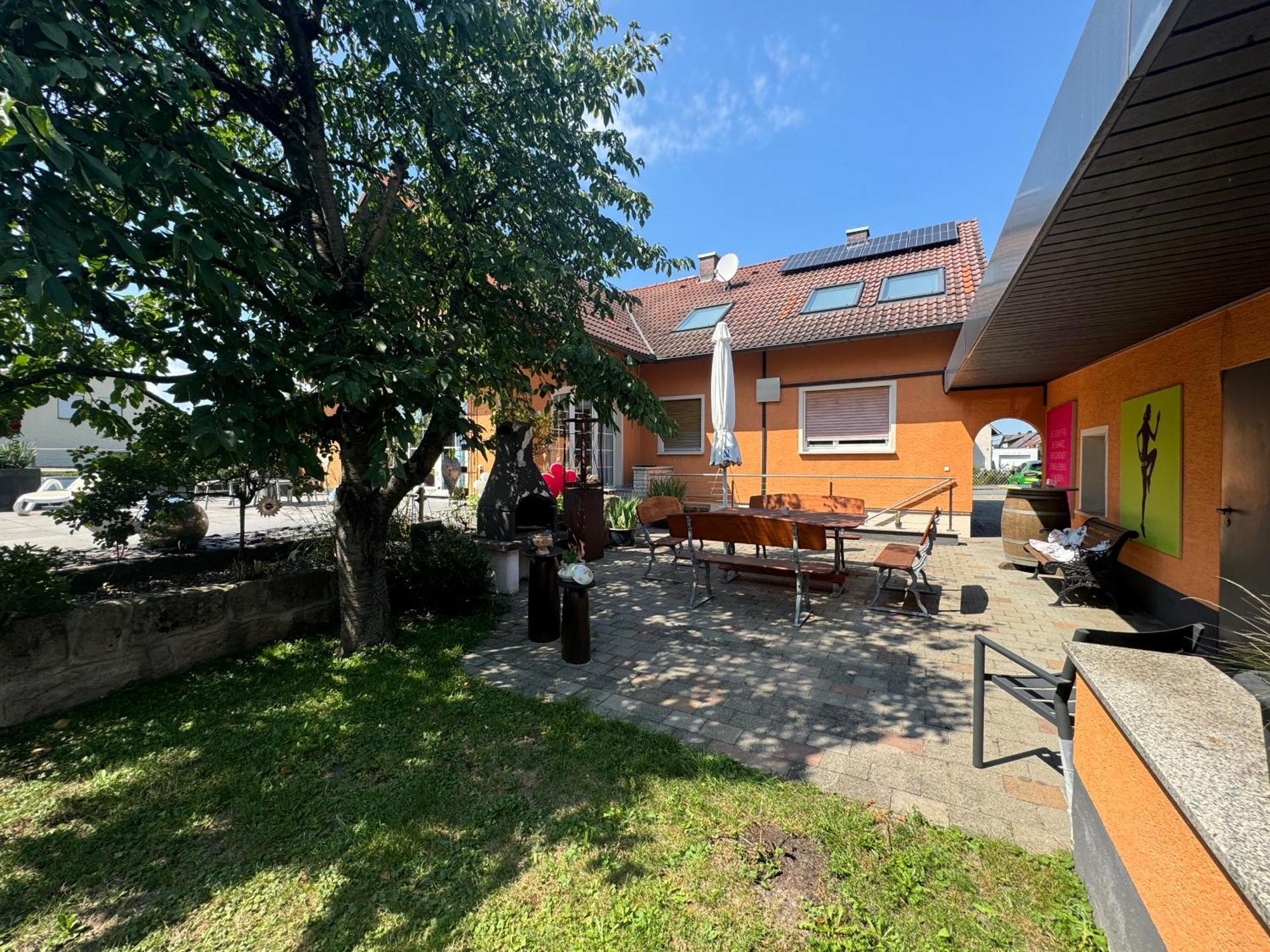 B&B'S Im Aischgrund Adelsdorf Zewnętrze zdjęcie