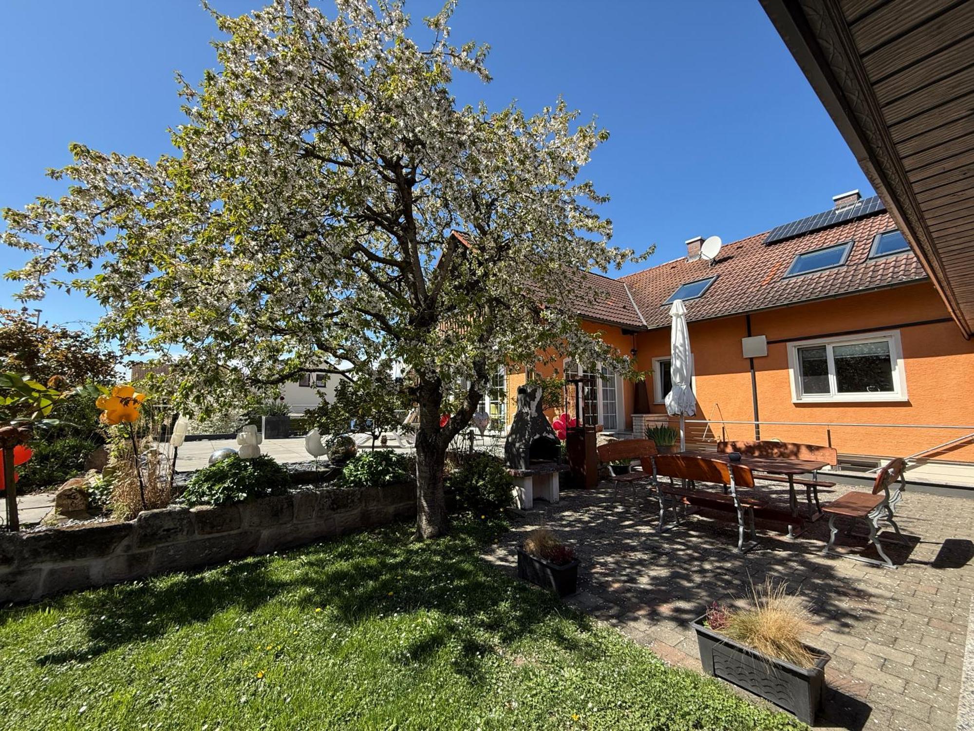 B&B'S Im Aischgrund Adelsdorf Zewnętrze zdjęcie