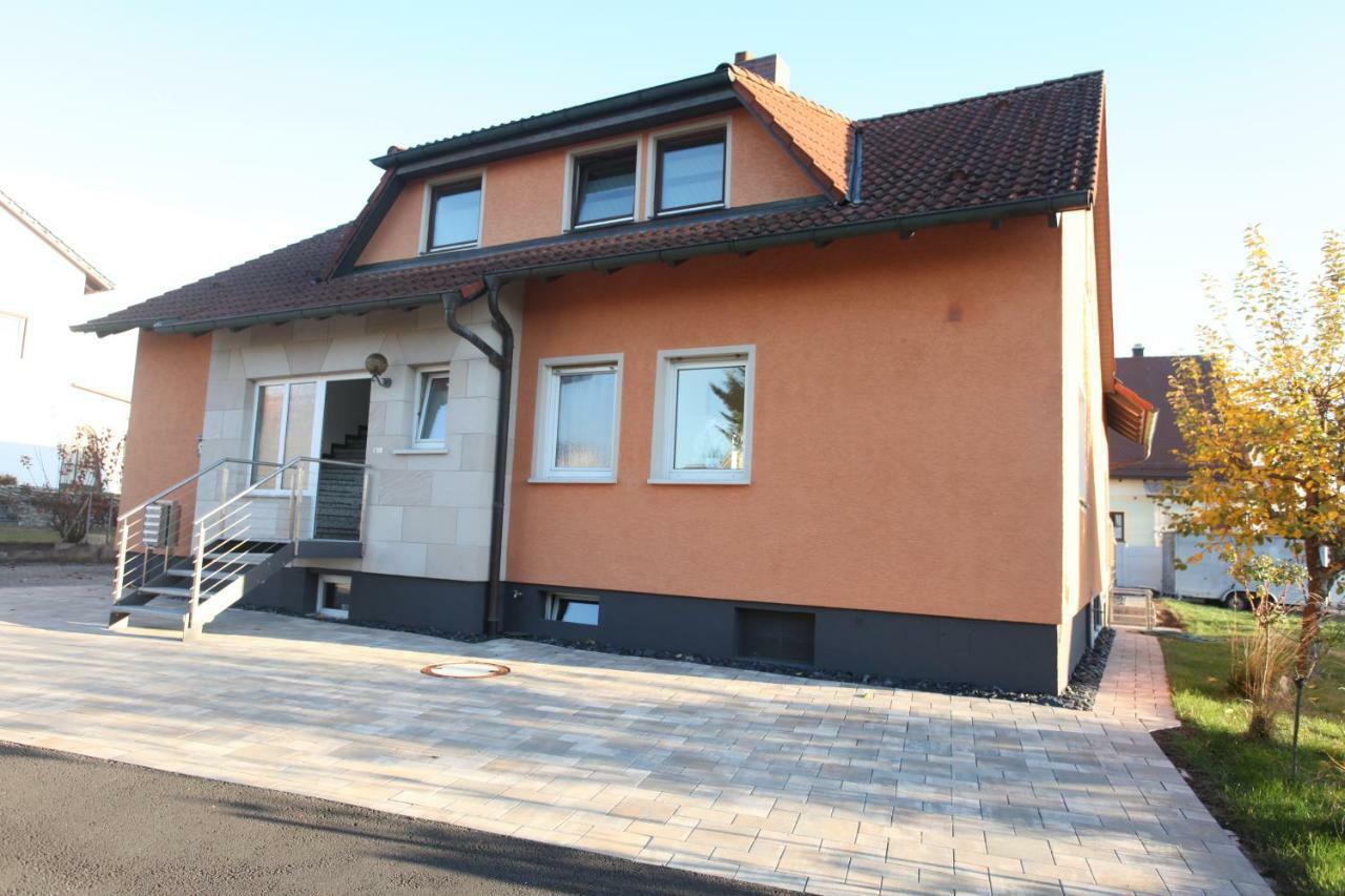 B&B'S Im Aischgrund Adelsdorf Zewnętrze zdjęcie